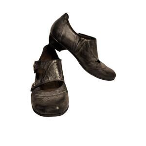 FIDJI WOMENS LEATHER SLIP ON HEEL  SZ 38 Size 7.5